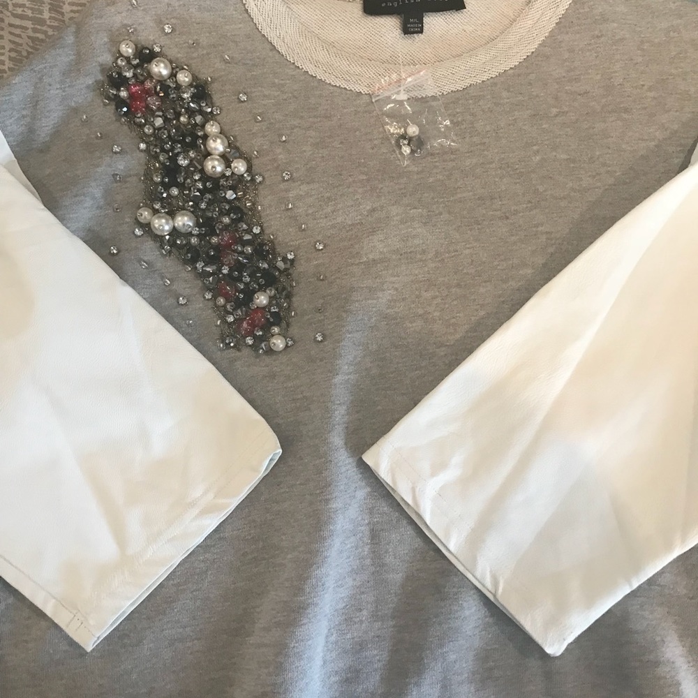 Sweater - Picture 2 of 4